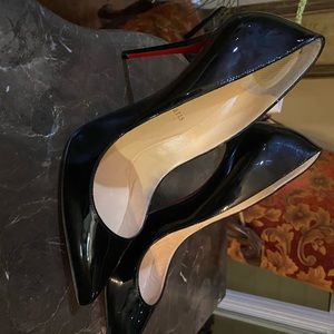 Christian Louboutin Pigalle Follies 100 Patent Black size 39.5